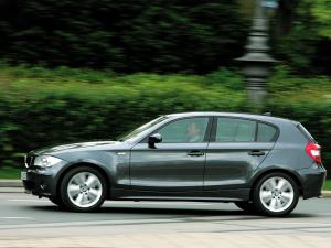 BMW 118i 5-Door 2004 года